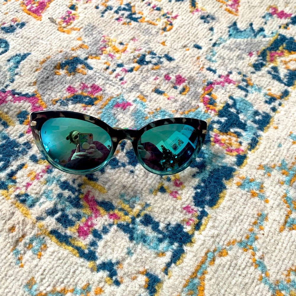 NWT Lilly Pulitzer Sunglasses